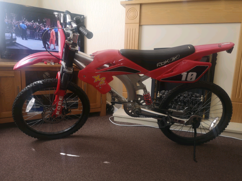 reebok moto